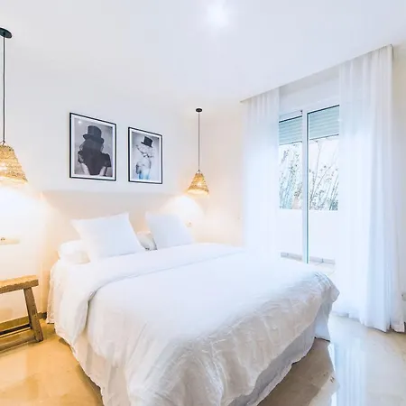 ホテル Oakhill Penthouse マルベーリャ